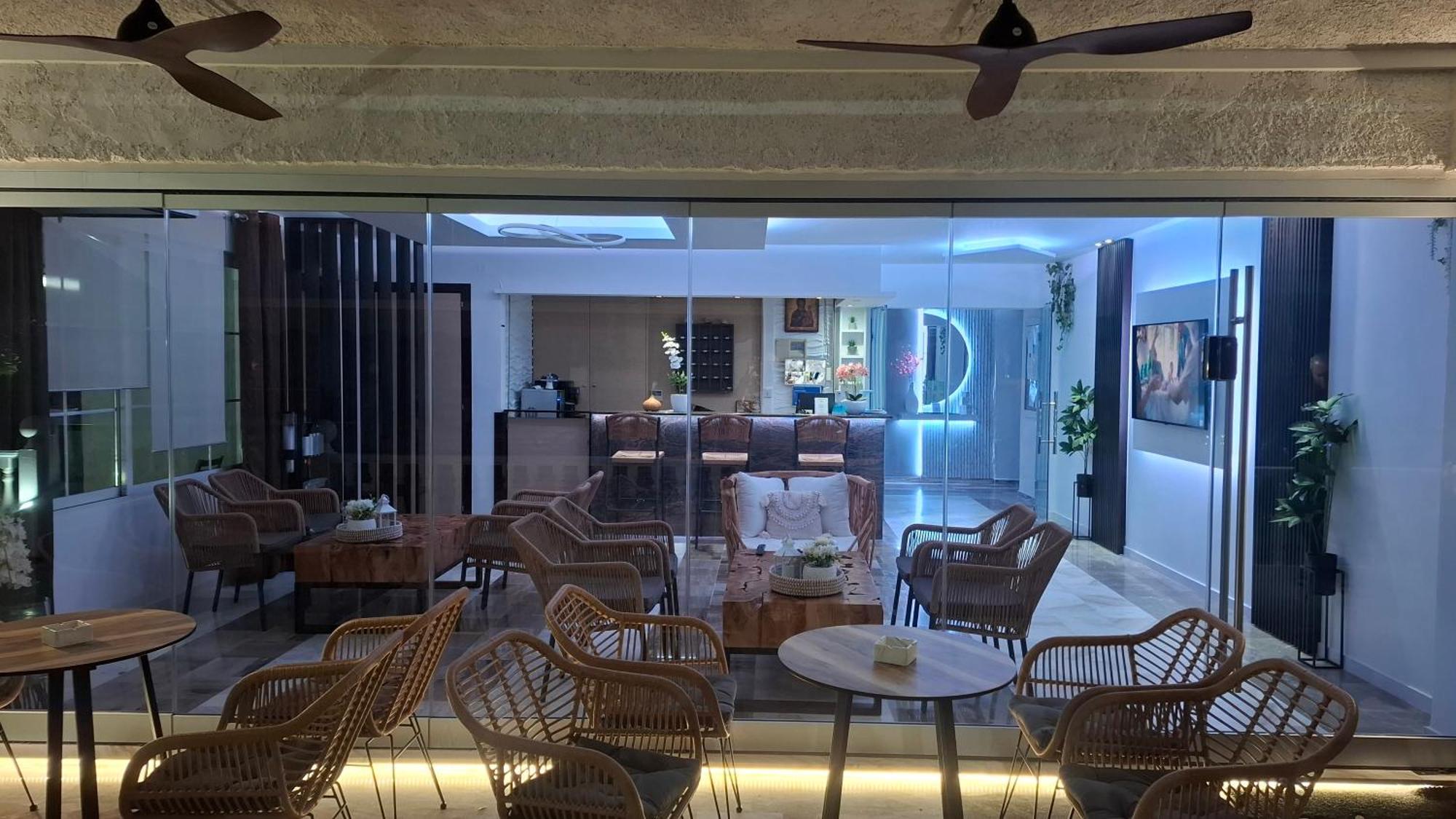 Hotel Kostas Olympiakí Aktí Extérieur photo