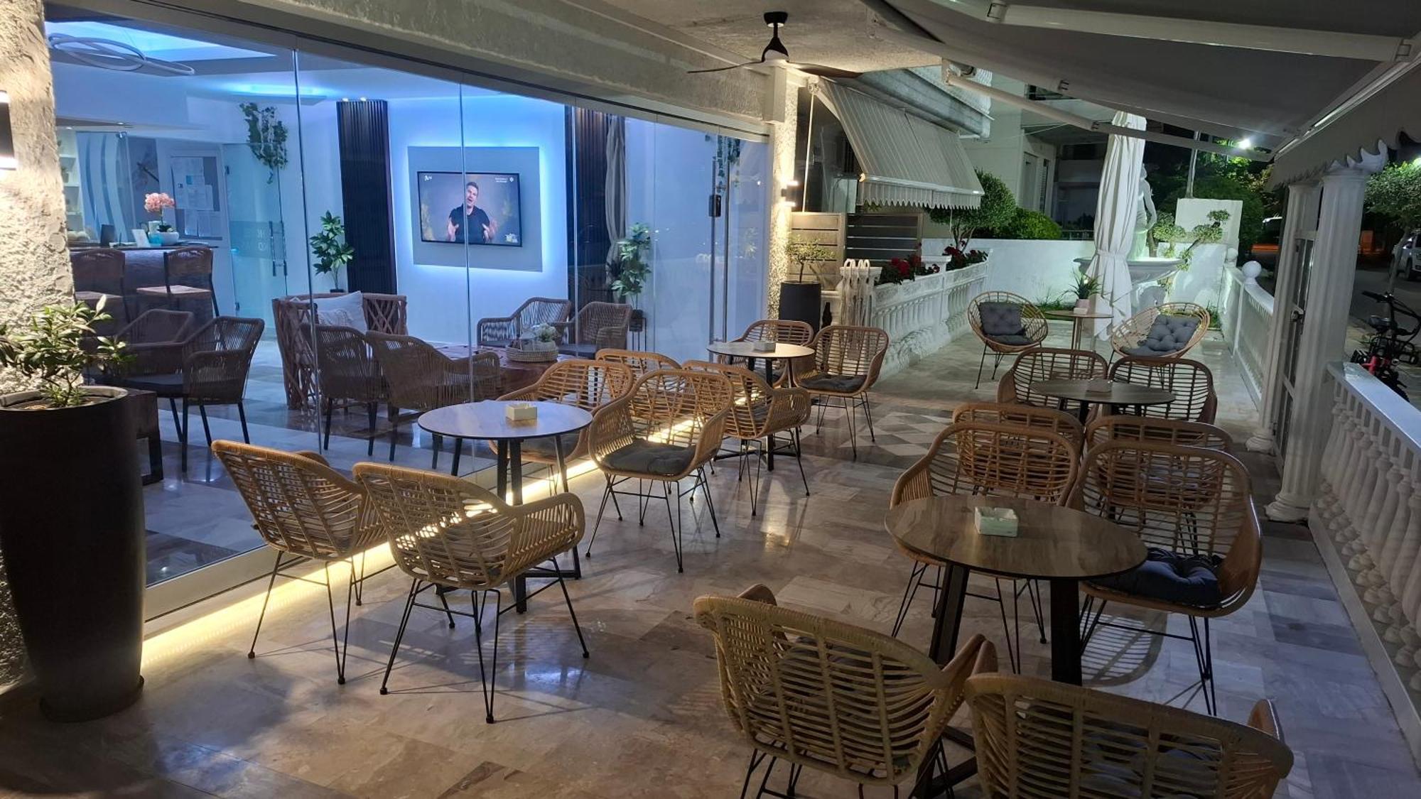 Hotel Kostas Olympiakí Aktí Extérieur photo